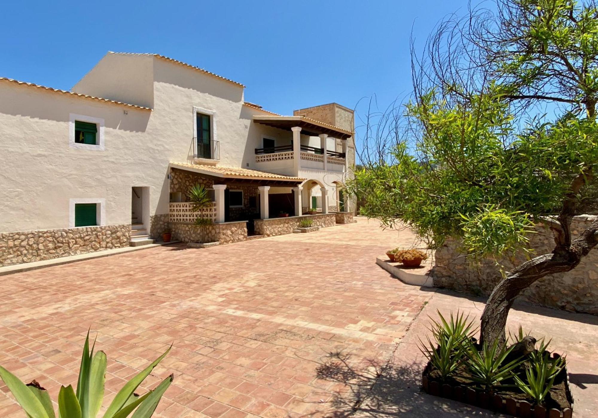 Apartments Campanitx - Astbury Formentera إس كالو المظهر الخارجي الصورة