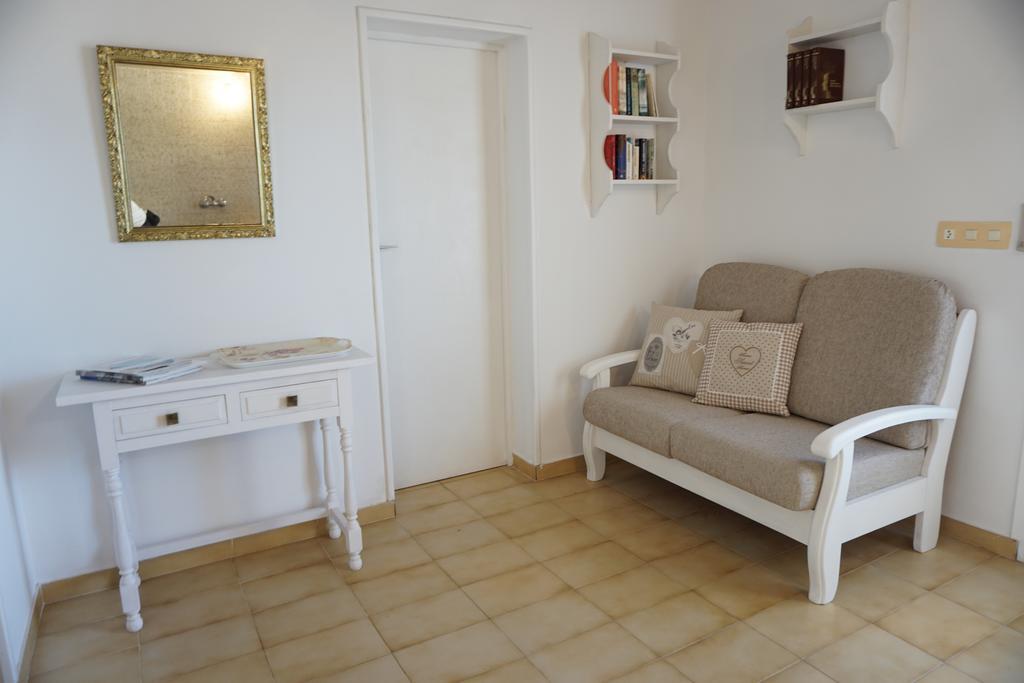 Apartments Campanitx - Astbury Formentera إس كالو المظهر الخارجي الصورة
